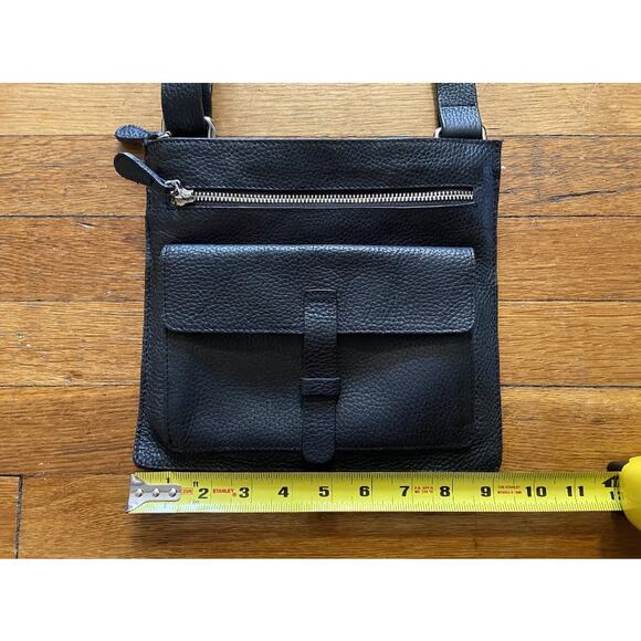 IMPERIO JP Black Pebbled Leather Hippie Crossbody Bag - Picture 7 of 8